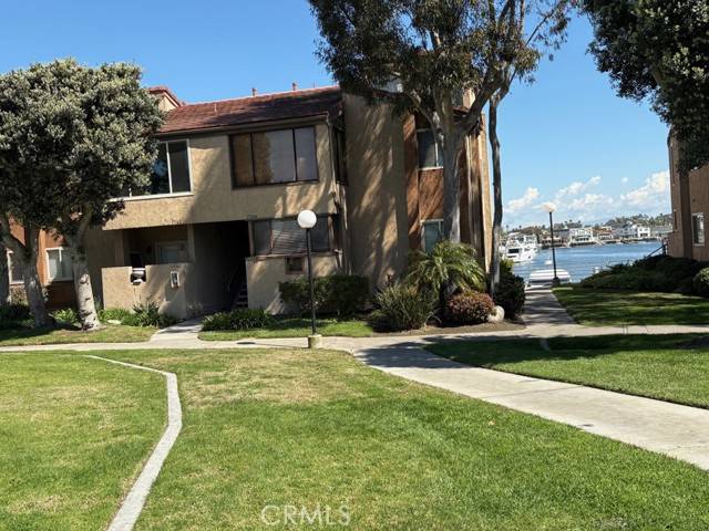 Huntington Beach, CA 92649,17140 Bluewater LN 154