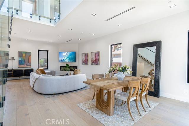 Culver City, CA 90230,10943 Pickford WAY