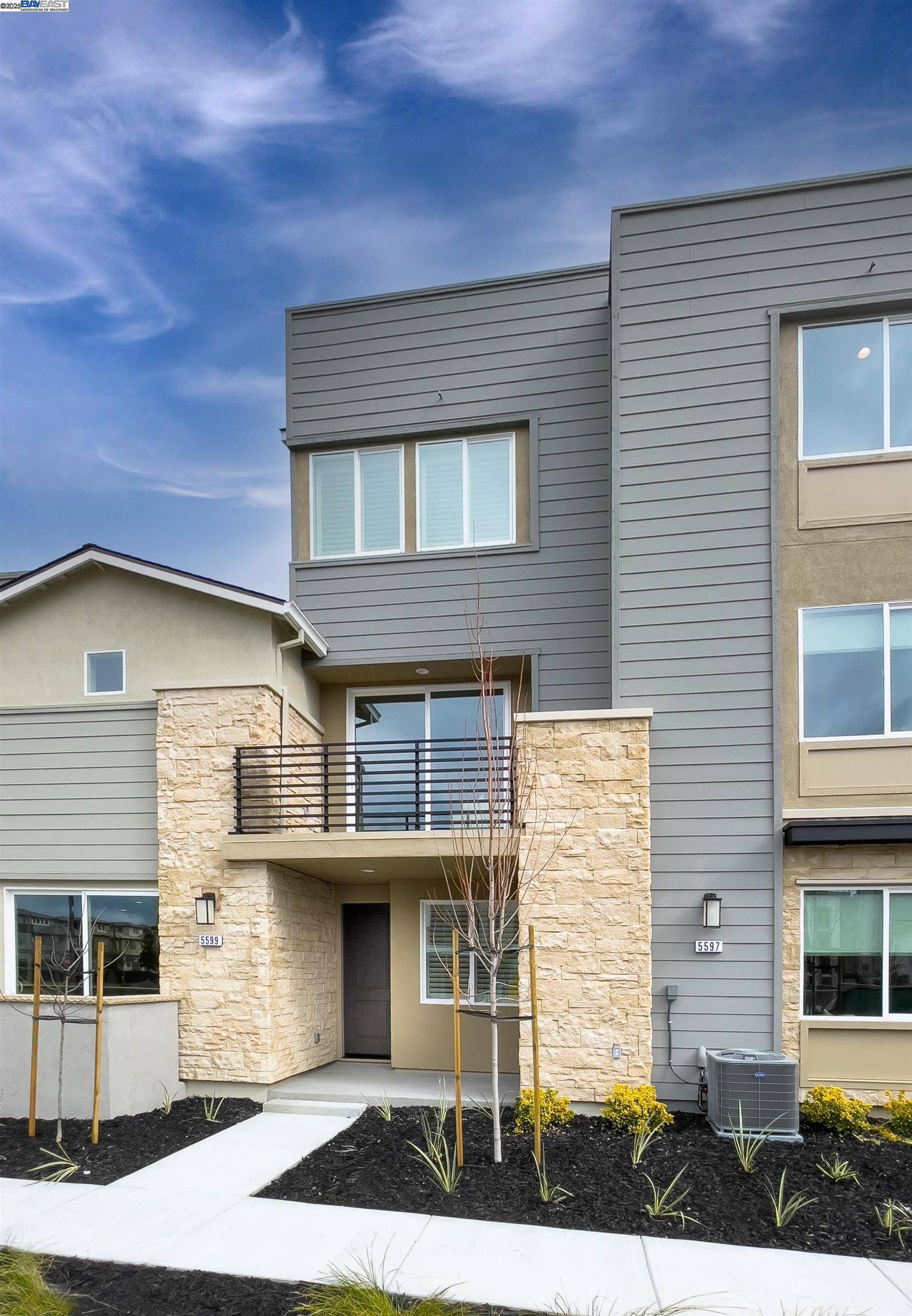 Dublin, CA 94568,6185 Raven Avenue 84