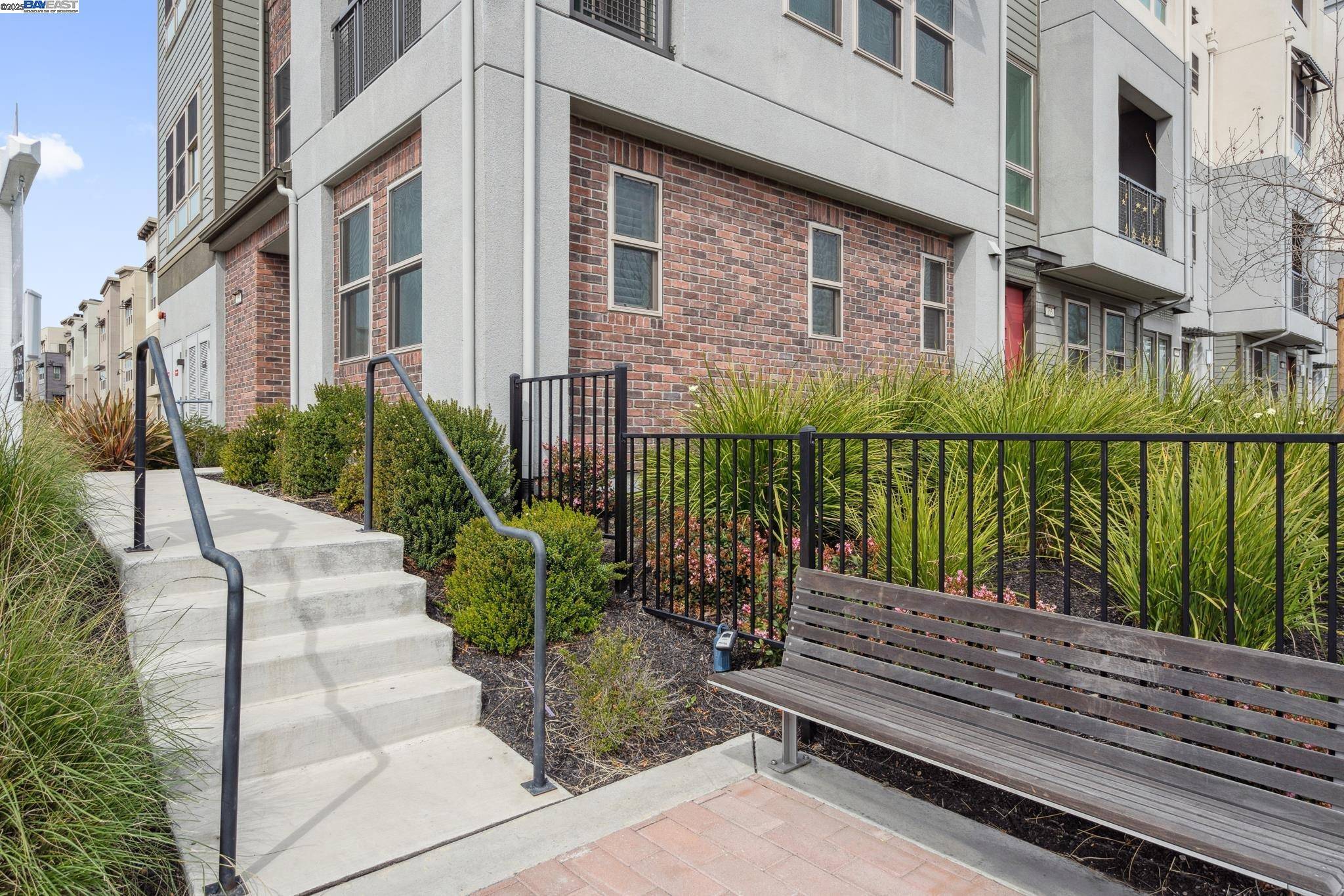 Milpitas, CA 95035,353 Montague Expy