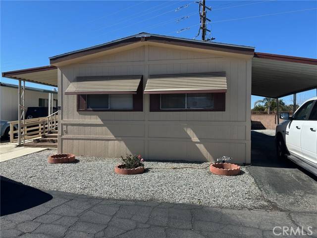 Hemet, CA 92543,332 N Lyon AVE 63