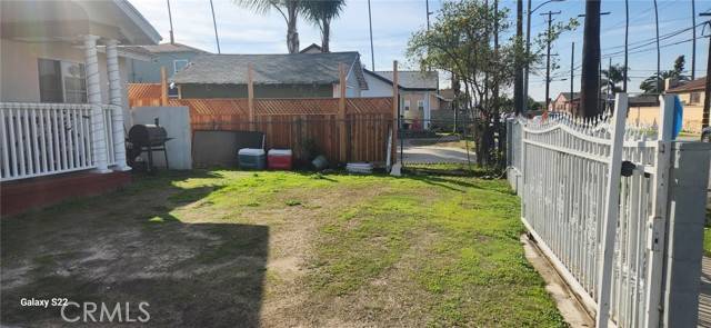 Inglewood, CA 90304,4128 W 102nd ST