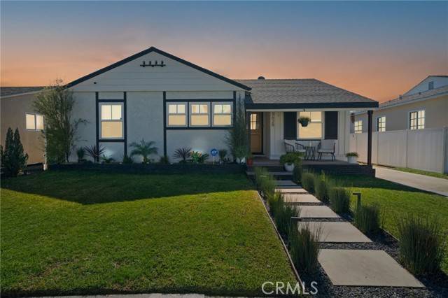 Lakewood, CA 90712,3628 Loomis ST