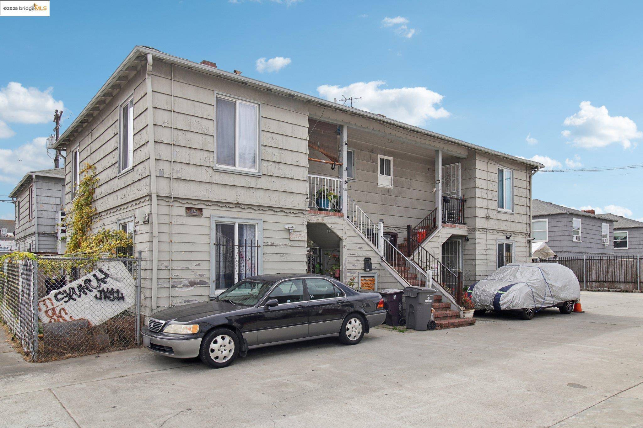 Oakland, CA 94606,1037 International Blvd