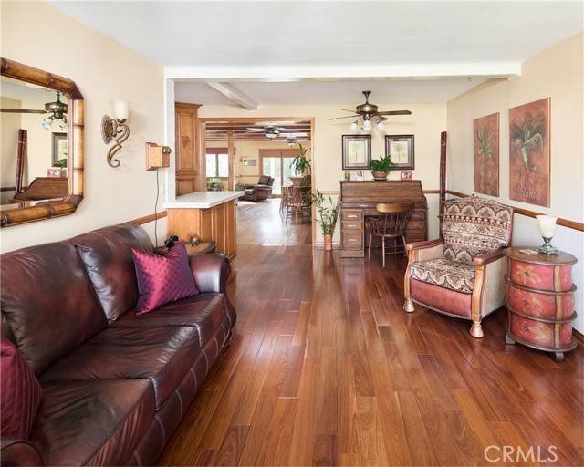 El Segundo, CA 90245,615 Bungalow DR