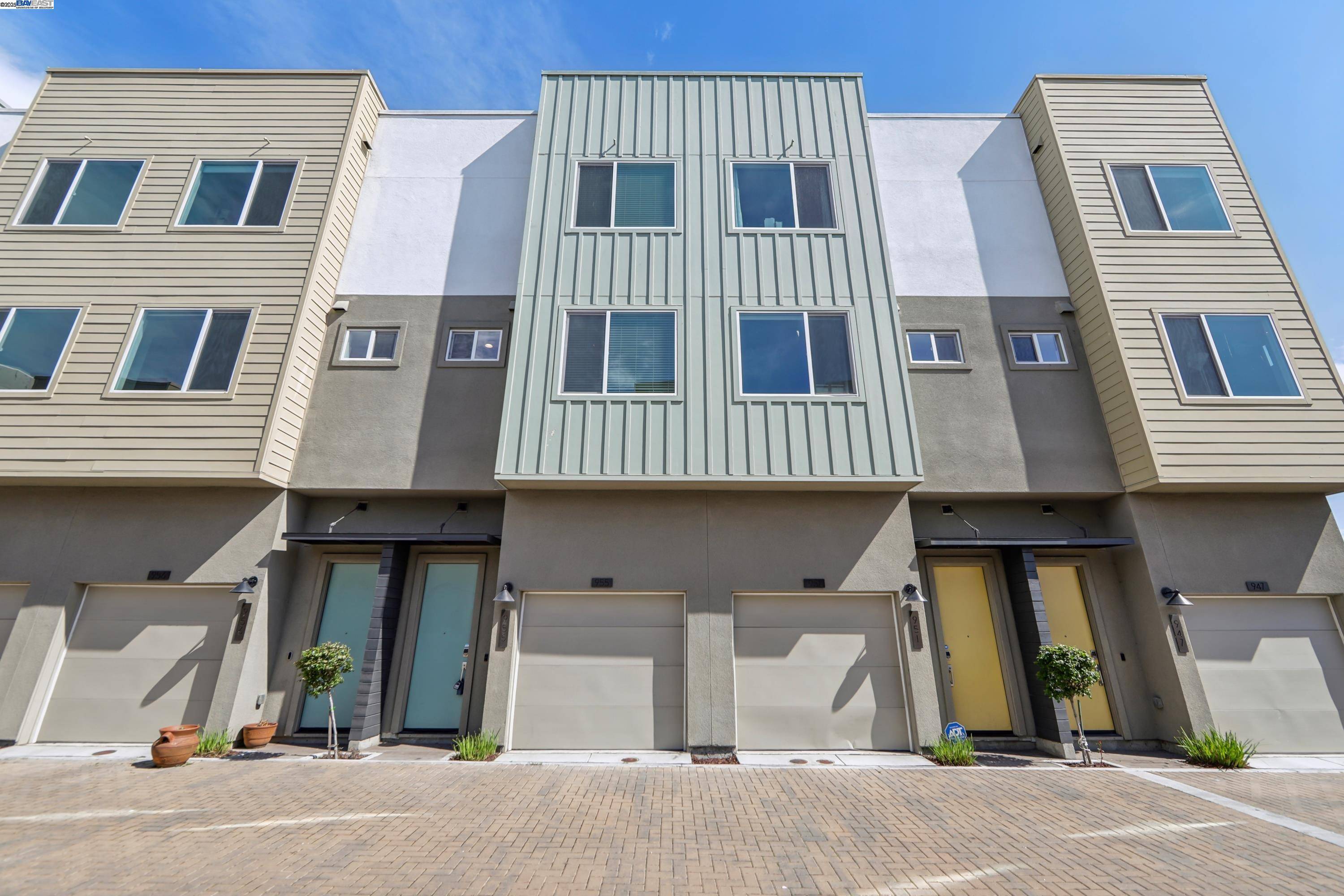 Oakland, CA 94607,955 Edy Ln