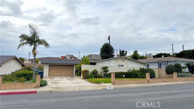 Monterey Park, CA 91754,1601 Crest Vista DR