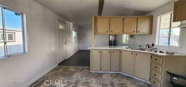 San Jacinto, CA 92583,485 Idyllwild DR 69
