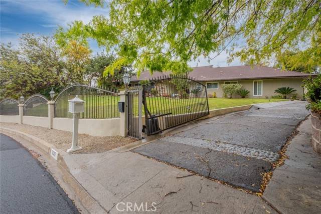 Granada Hills, CA 91344,12215 Sarazen PL
