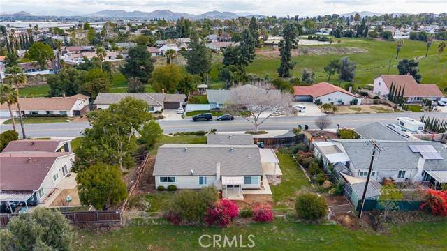 Corona, CA 92882,2174 Pine Crest DR