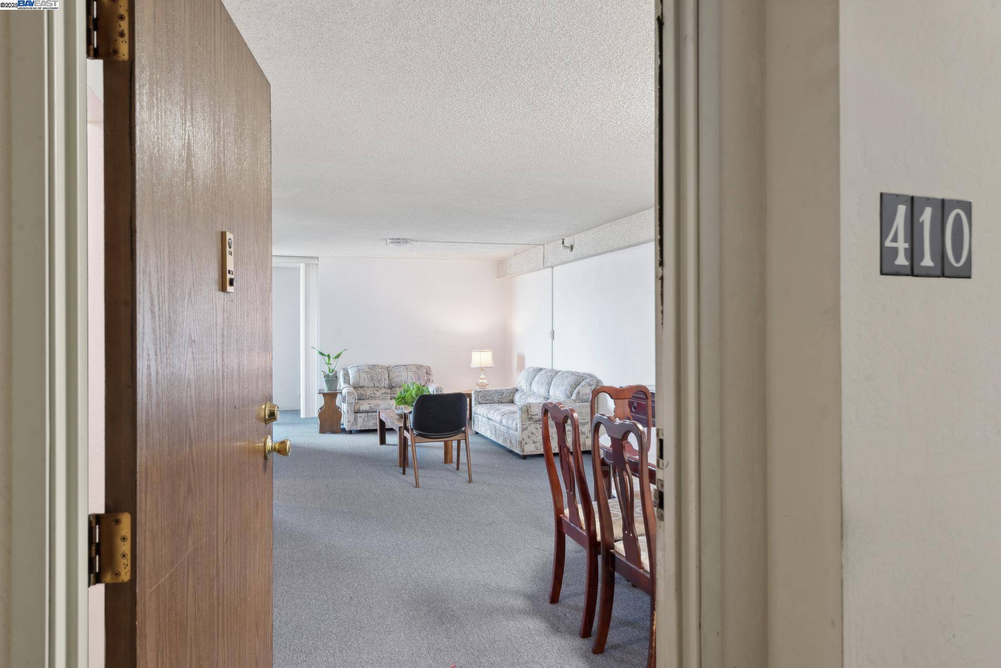 Oakland, CA 94607,801 Franklin St 410