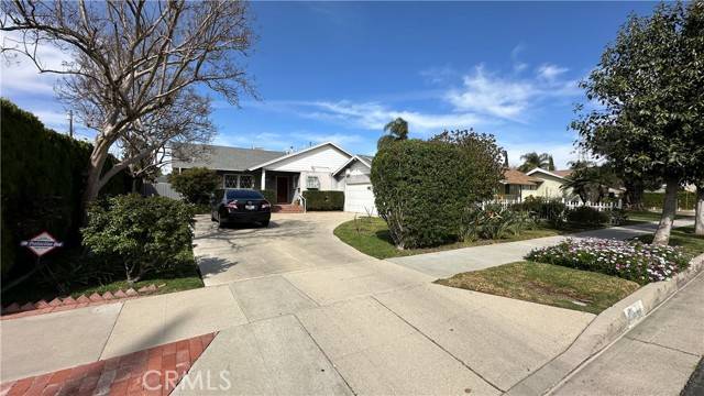 Northridge, CA 91324,19041 Schoenborn ST
