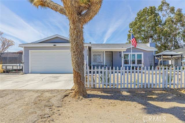 Adelanto, CA 92301,19028 Janine ST