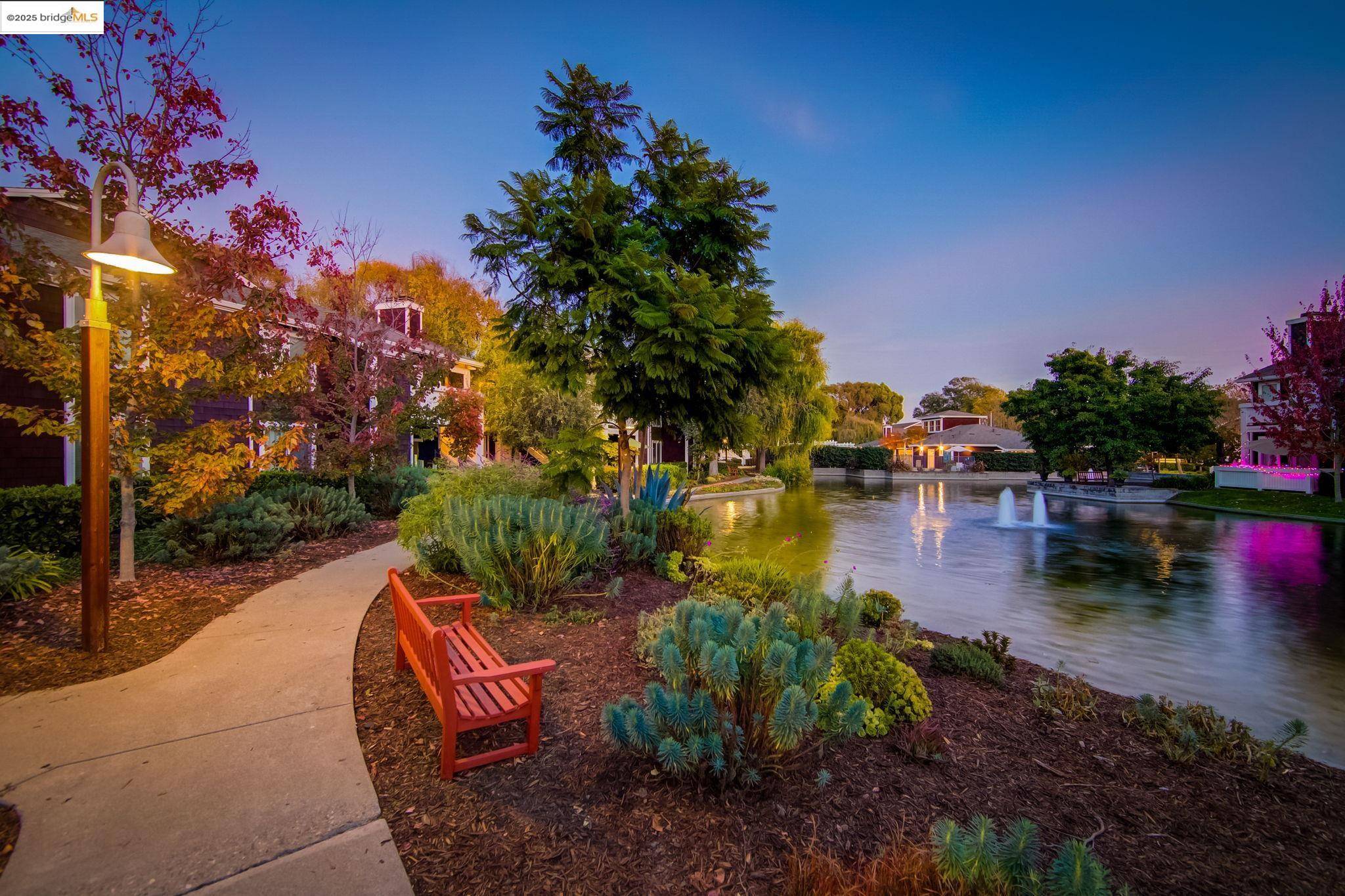Richmond, CA 94804,33 Marina Lakes Dr
