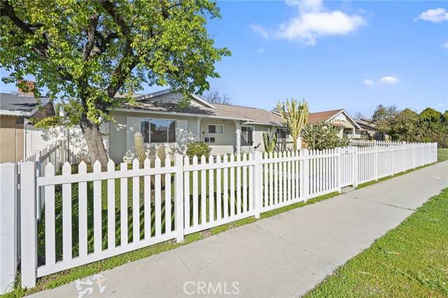 Granada Hills, CA 91344,10431 Hayvenhurst AVE