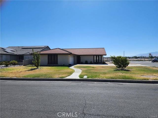 Victorville, CA 92395,18663 Arrowhead TRL