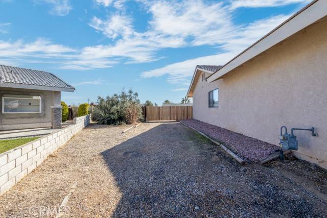 Victorville, CA 92394,15236 Mesquite WAY