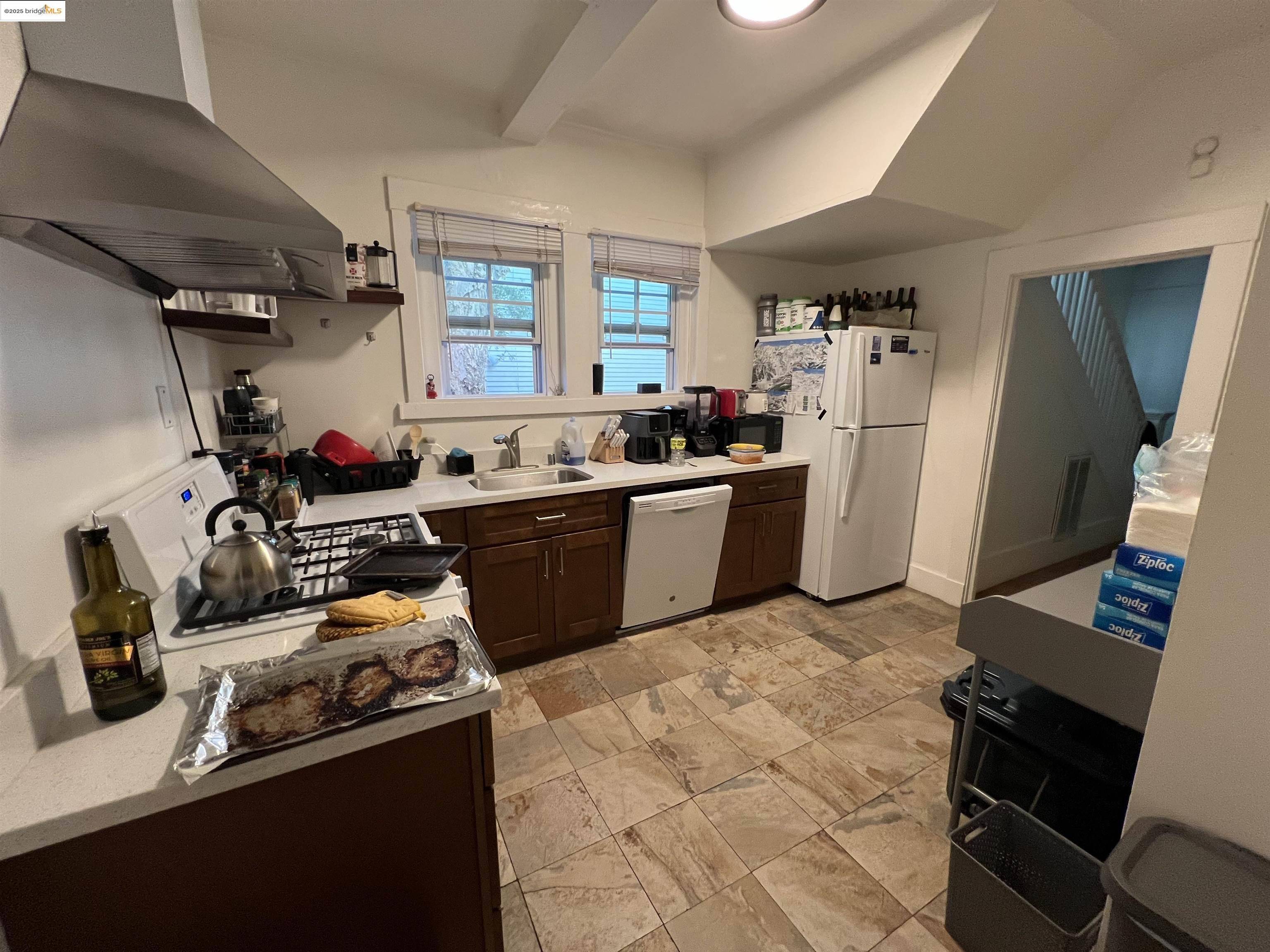 Berkeley, CA 94709,1941 CEDAR ST