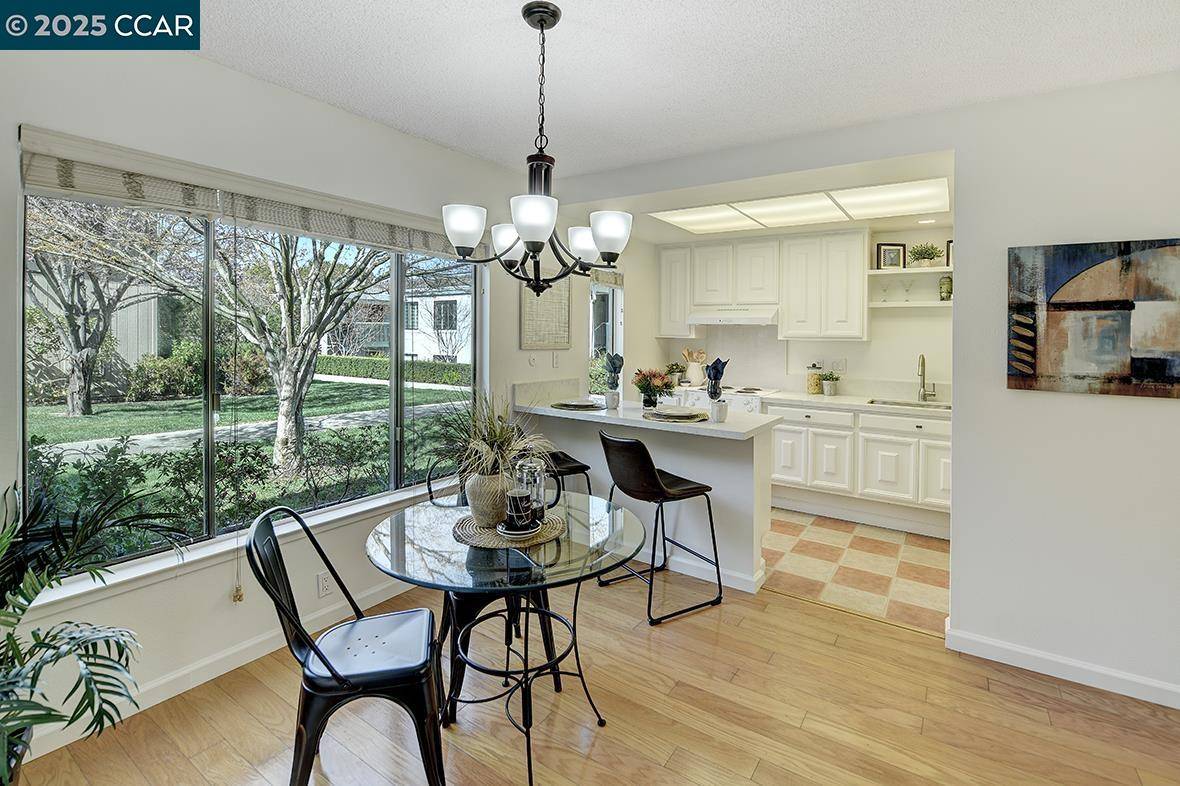 Walnut Creek, CA 94595,1257 Singingwood Ct 2