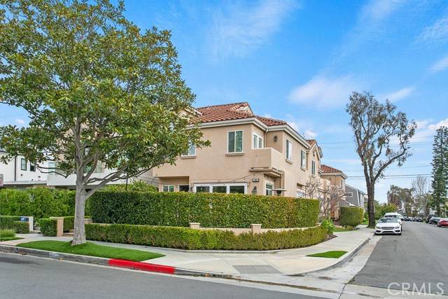 Corona Del Mar, CA 92625,500 Marigold AVE