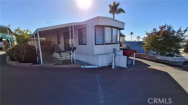 Vista, CA 92083,200 Olive AVE 66