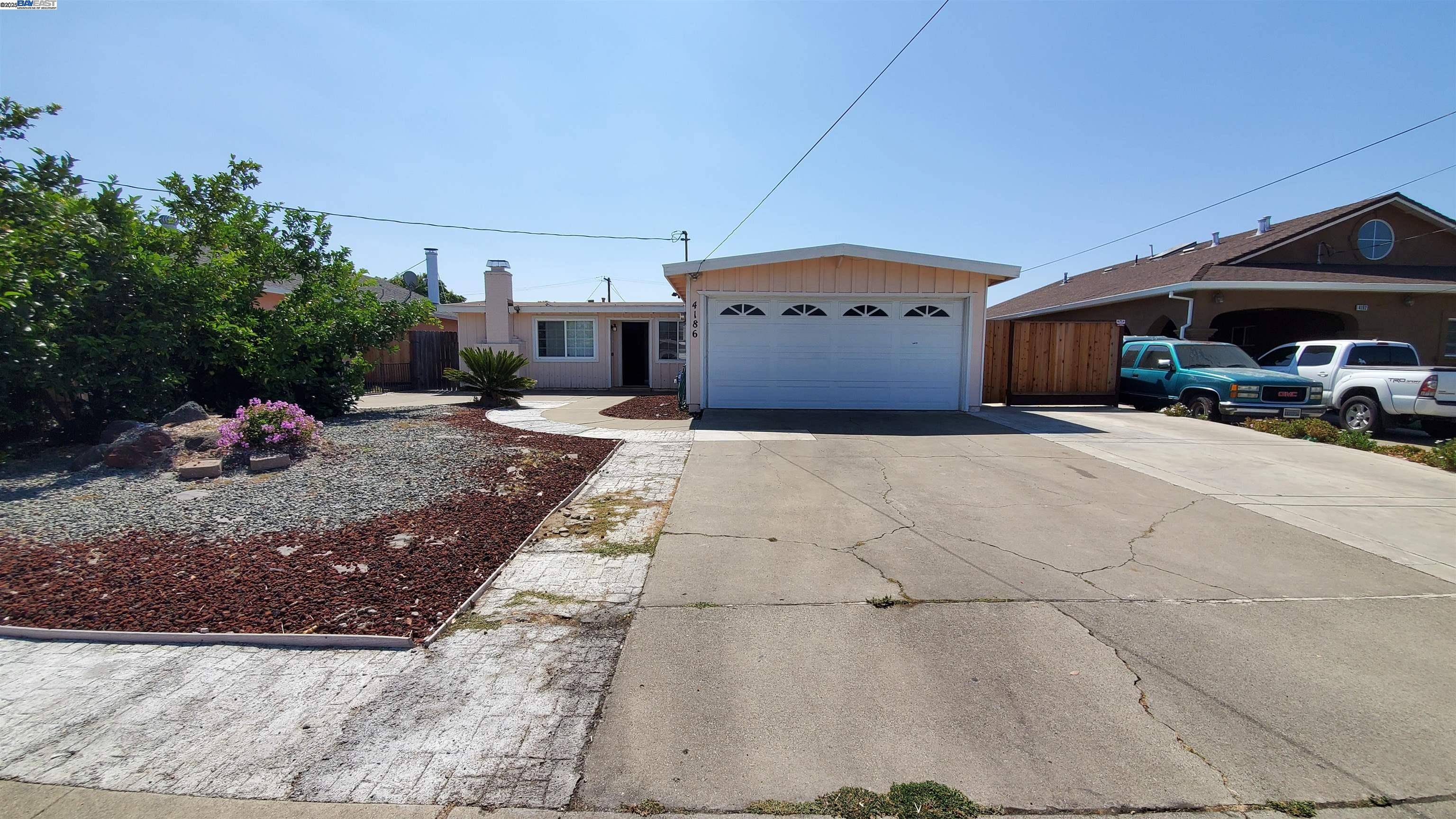 Fremont, CA 94538,4186 Hawkins St