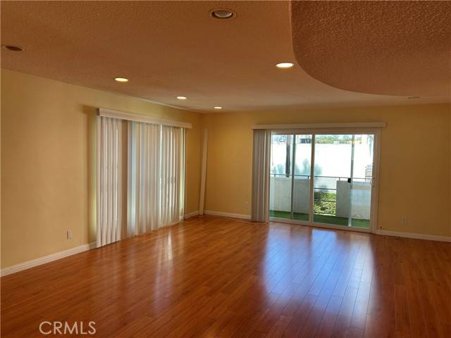 Toluca Lake, CA 91602,4445 Cartwright AVE 204