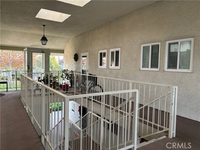 Laguna Woods, CA 92637,865 Ronda Mendoza N