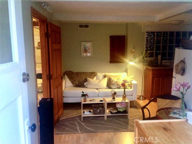 Laguna Beach, CA 92651,483 Jasmine ST