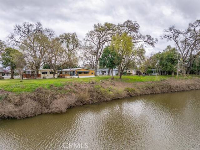 Los Molinos, CA 96055,10675 Bryne Ave 17