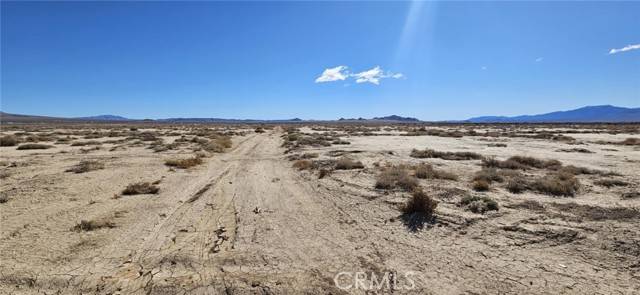 Lucerne Valley, CA 92356,800 Locust Ave (NEAR)