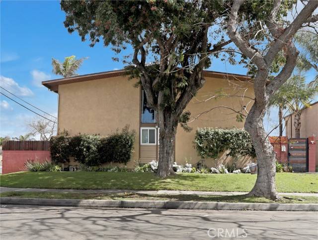 Anaheim, CA 92804,808 S Falcon ST