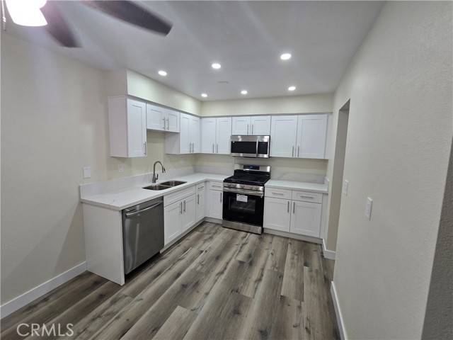 Huntington Beach, CA 92648,220 12th ST 7