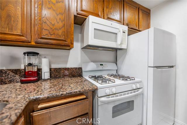 Orange, CA 92868,700 W La Veta AVE P15