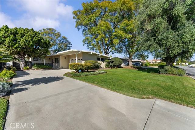 Glendora, CA 91740,823 W Hollyvale ST