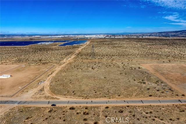 Adelanto, CA 92301,0 Hopland