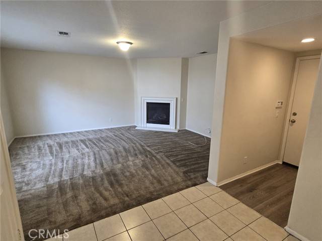 Ontario, CA 91764,453 N placer privado