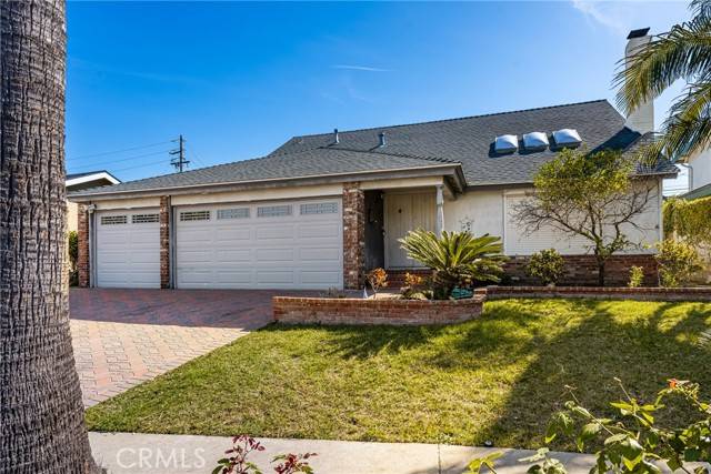 Harbor City, CA 90710,24220 Spicewood LN