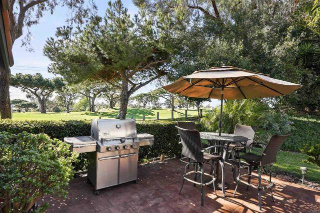 Solana Beach, CA 92075,1320 Sun Valley RD