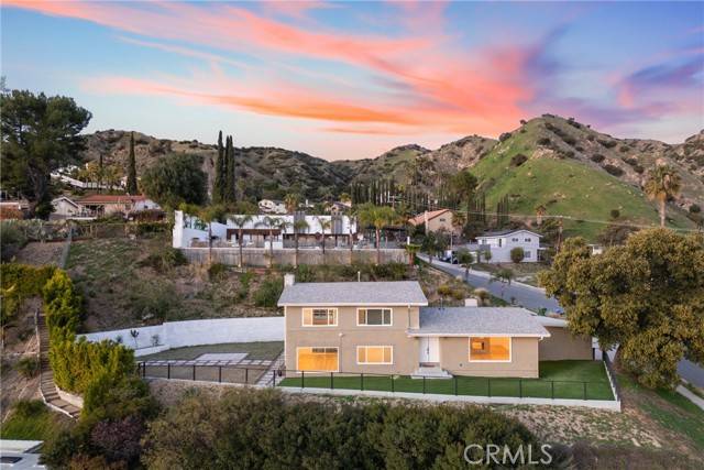 Sun Valley, CA 91352,8013 Hollywood WAY