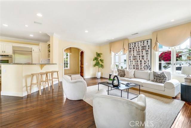 Newport Beach, CA 92663,129 Via Waziers