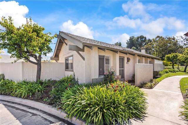 Laguna Hills, CA 92653,22961 Caminito Olivia 50