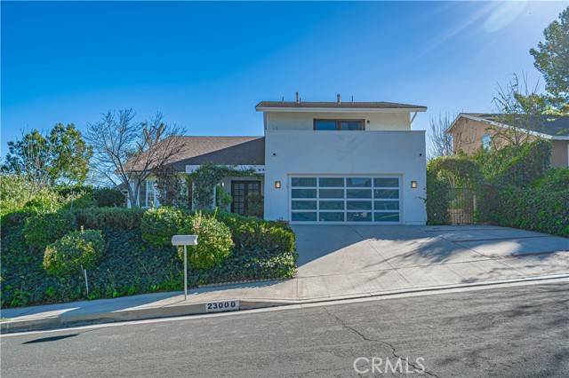Valencia, CA 91354,23000 Garzota DR