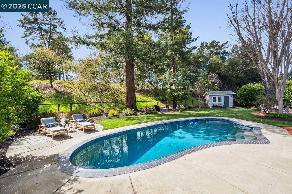 Lafayette, CA 94549,547 Merriewood Dr