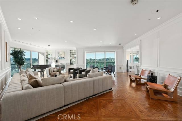 Los Angeles, CA 90024,10490 Wilshire BLD 2704