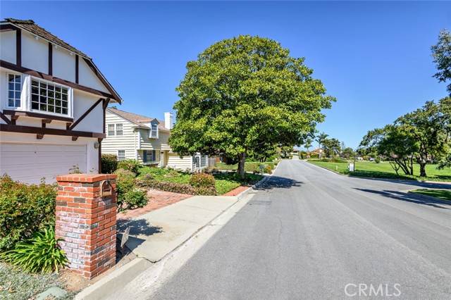 Palos Verdes Estates, CA 90274,2303 Via Alamitos