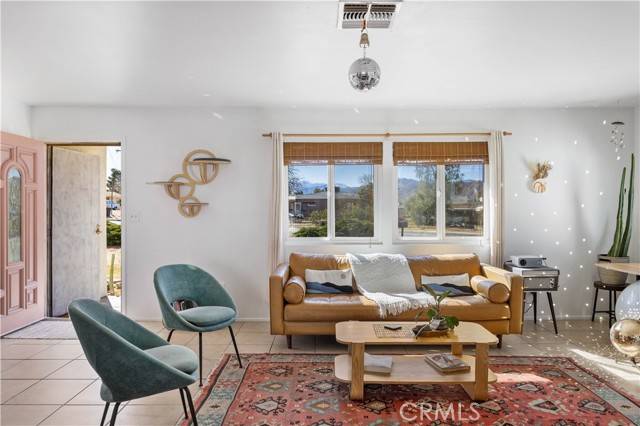 Yucca Valley, CA 92284,7681 Acoma TRL