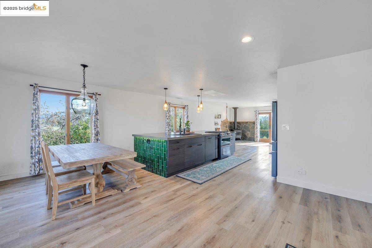 Sonora, CA 95370-0000,17150 Blackbird Ln
