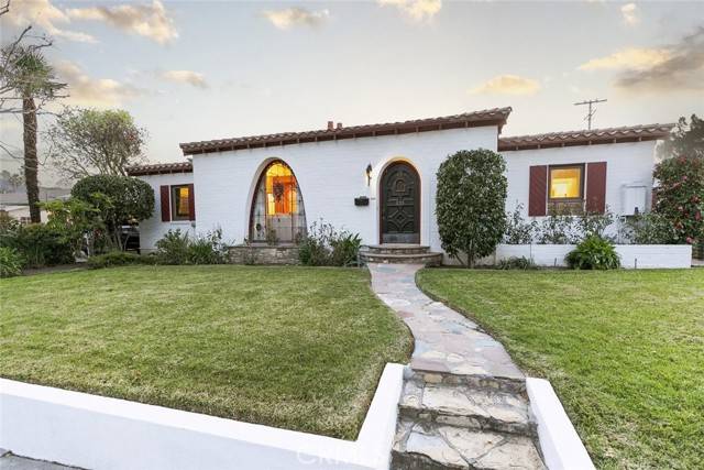 Burbank, CA 91506,233 N Sparks ST