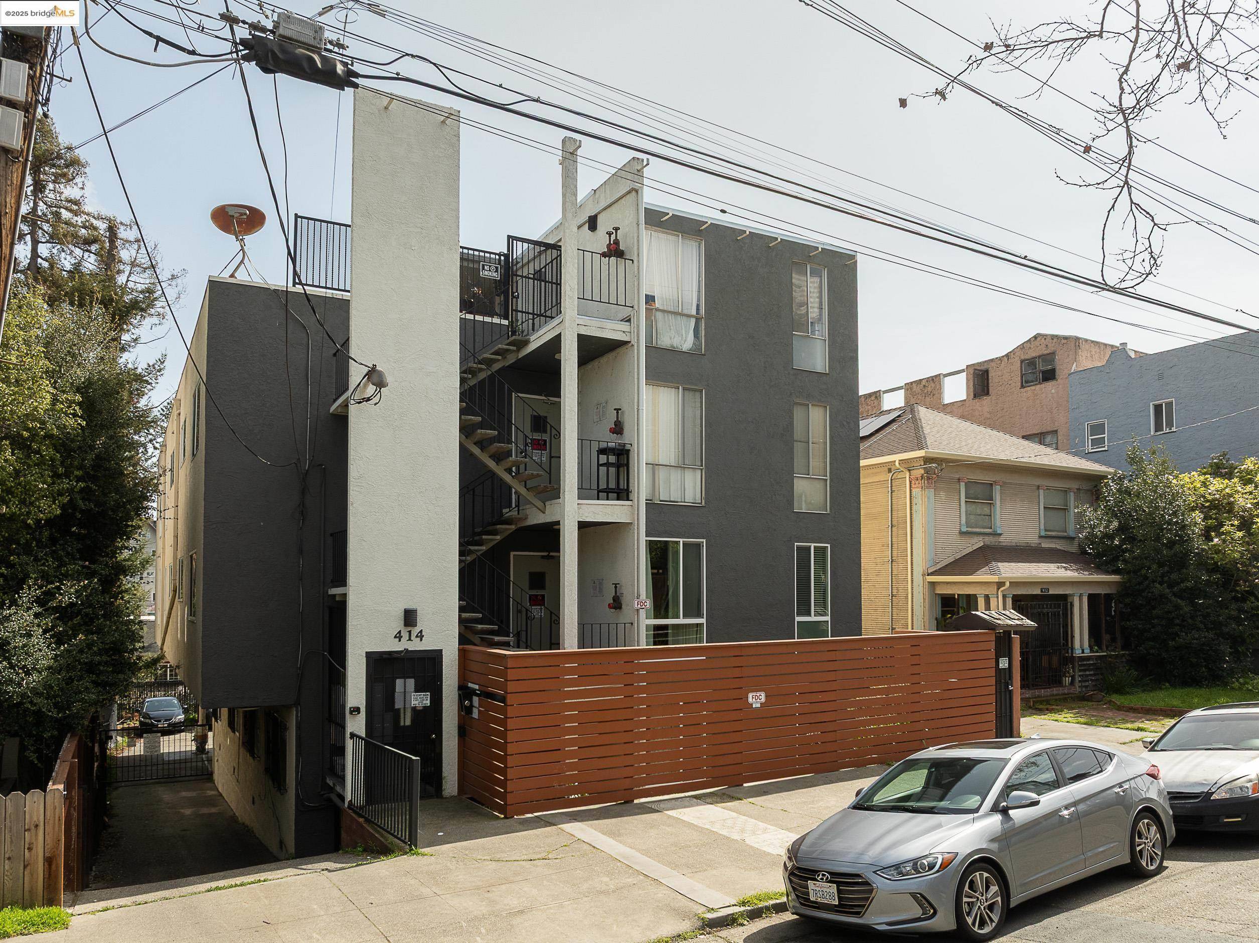 Oakland, CA 94611,414 Fairmount Ave